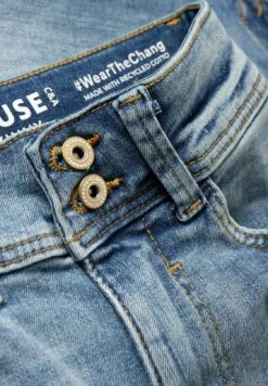 Jeans Skinny FitDenim/Light Blue Donna Jeans CFI22G00H-K11 7 Jeans Skinny FitDenim/Light Blue Donna Jeans CFI22G00H-K11 -Offerte Clockhouse Negozio 113d00266c764725baaff8a4a0b84d56