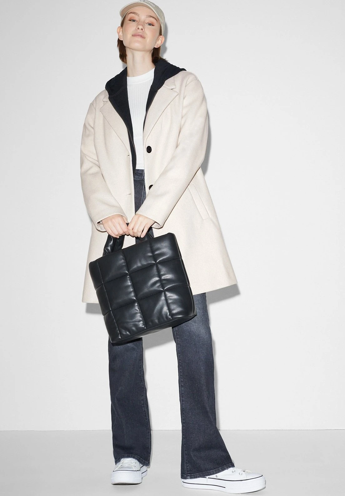 Cappotto CortoLight Beige Donna Cappotti CFI21U014-B11 2 Cappotto CortoLight Beige Donna Cappotti CFI21U014-B11