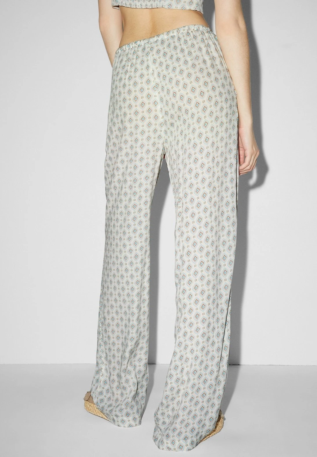 PantaloniCremewhite Donna Pantaloni CFI21A02V-A11 5 PantaloniCremewhite Donna Pantaloni CFI21A02V-A11 - immagine 3