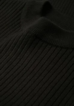 MaglioneBlack Donna Maglieria CFI21I01P-Q11 9 MaglioneBlack Donna Maglieria CFI21I01P-Q11 -Offerte Clockhouse Negozio 3b4ee9c256ad429a98b995d66ce84077