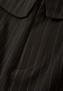 MinigonnaBlack Donna Gonne CFI21B01C-Q11 14 MinigonnaBlack Donna Gonne CFI21B01C-Q11 -Offerte Clockhouse Negozio 6bad029667154a42b84b783d7c751bcb