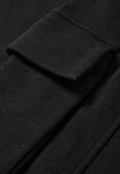 Pantaloni CargoBlack Donna Pantaloni CFI21A032-Q11 13 Pantaloni CargoBlack Donna Pantaloni CFI21A032-Q11 -Offerte Clockhouse Negozio 7ad35850edd44c228d42ec0ee7343a5e