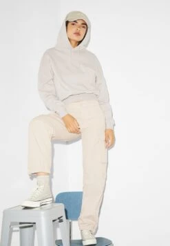 Pantaloni CargoLight Beige Donna Pantaloni CFI21A02K-B11 12 Pantaloni CargoLight Beige Donna Pantaloni CFI21A02K-B11 -Offerte Clockhouse Negozio 7f4d93e0a2c743a3b2442283acfa17f5