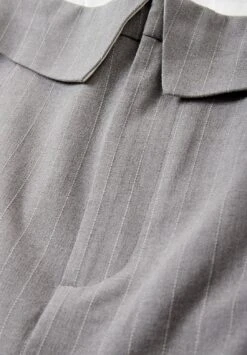 MinigonnaGray Donna Gonne CFI21B01C-C11 10 MinigonnaGray Donna Gonne CFI21B01C-C11 -Offerte Clockhouse Negozio 8e8ed0c79cba4dc5a3907dec2523d3de