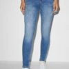 Jeans Skinny FitDenim Blue Donna Jeans CFI21N02U-K11 2 Jeans Skinny FitDenim Blue Donna Jeans CFI21N02U-K11 -Offerte Clockhouse Negozio 913d03be4bdc40749e1b1f6a1fd022d7