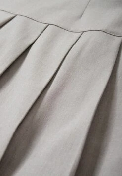 Gonna A Pieghe - Gray -Offerte Clockhouse Negozio ab571d194c844500b92c9deb0aae1b5b