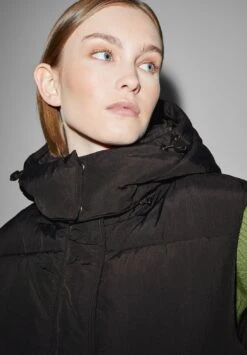 SmanicatoBlack Donna Giacche E Blazer CFI21G013-Q11 12 SmanicatoBlack Donna Giacche E Blazer CFI21G013-Q11 -Offerte Clockhouse Negozio b9992f2364804a6db5522810c6e7d4d7