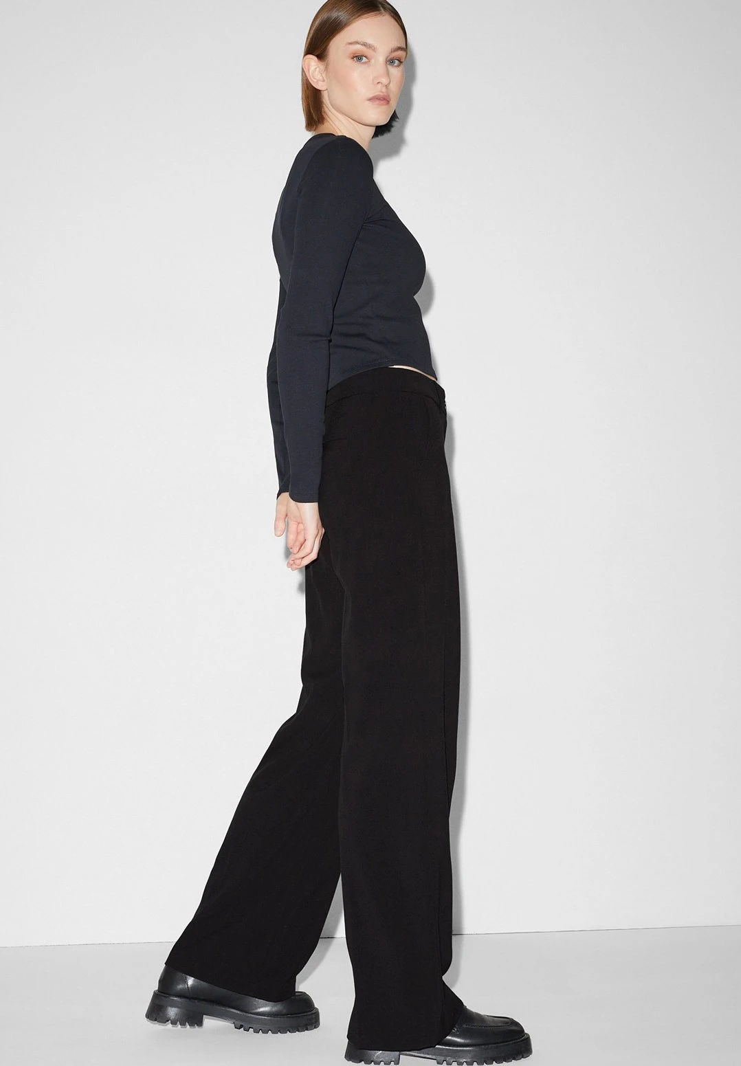 PantaloniBlack Donna Pantaloni CFI21A033-Q11 4 PantaloniBlack Donna Pantaloni CFI21A033-Q11 - immagine 2