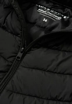 Giacca InvernaleBlack Donna Giacche E Blazer CFI21U010-Q11 7 Giacca InvernaleBlack Donna Giacche E Blazer CFI21U010-Q11 -Offerte Clockhouse Negozio c8a9d6876286410dad4d20f6da4d5614