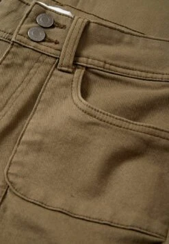 PantaloniGreen Donna Pantaloni CFI21A038-M11 7 PantaloniGreen Donna Pantaloni CFI21A038-M11 -Offerte Clockhouse Negozio d285c48bba184fb2958eb2d42543578b