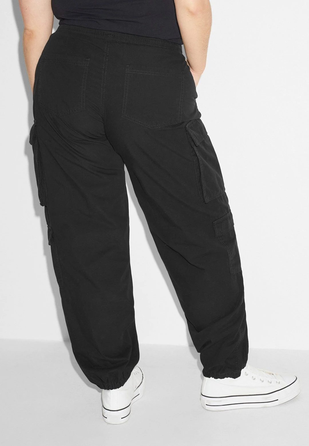 Pantaloni CargoBlack Donna Pantaloni CFI21A02L-Q11 5 Pantaloni CargoBlack Donna Pantaloni CFI21A02L-Q11 - immagine 3