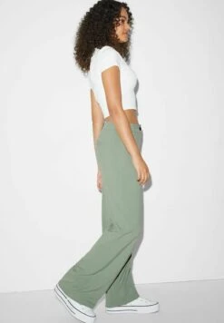 PantaloniGreen Donna Pantaloni CFI21A033-M11 12 PantaloniGreen Donna Pantaloni CFI21A033-M11 -Offerte Clockhouse Negozio da27e247d5034bc6addc9a977d0635a2